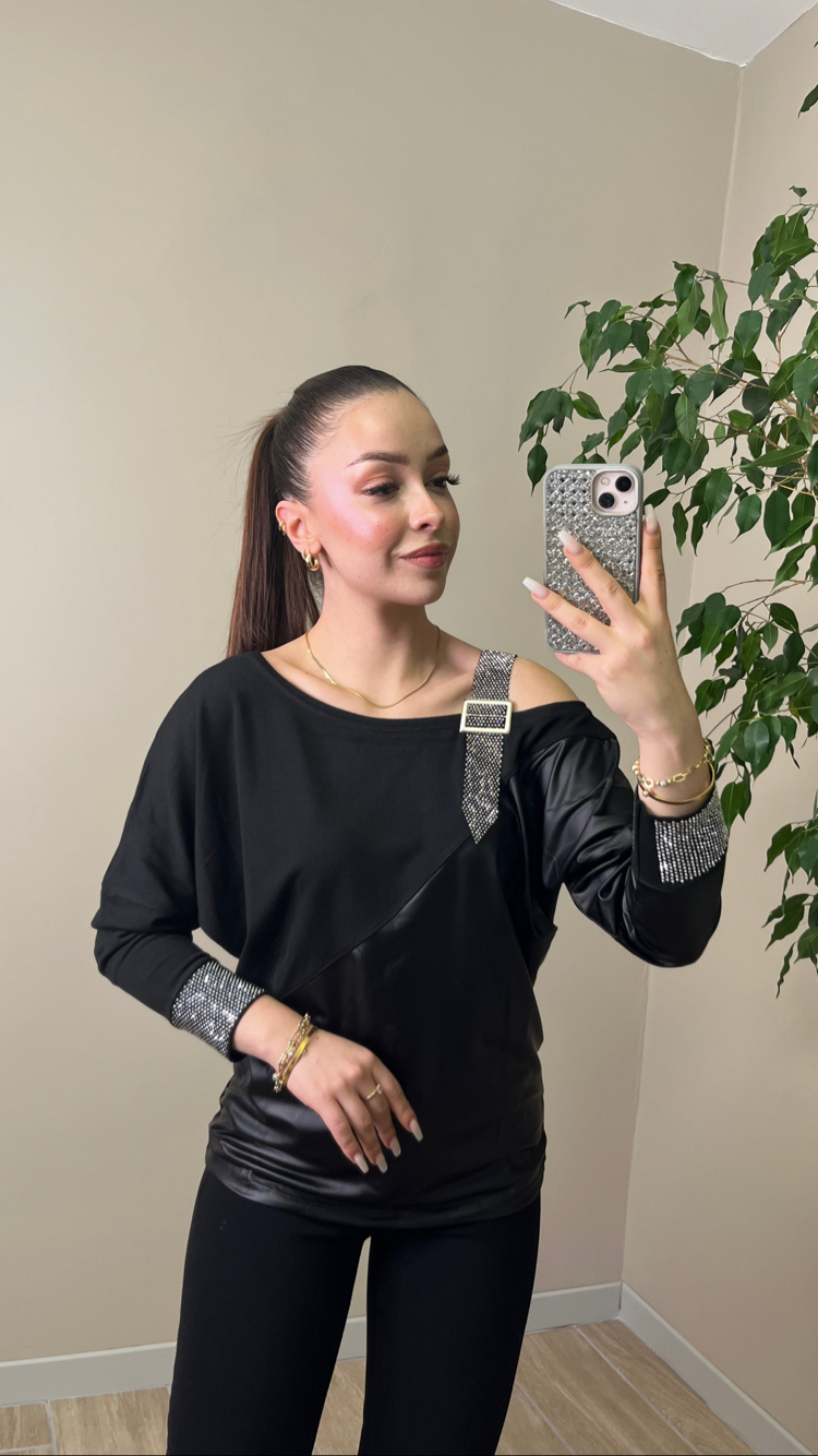 Omuz Taşlı Triko Bluz
