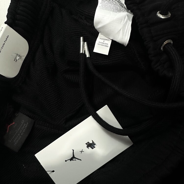 Jordan x Two 18 Short [DV6964-010]