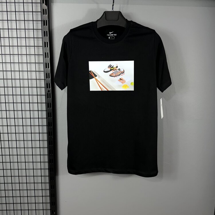Nike Sportwear Food Shoeshi Tshirt [DD1326-010]