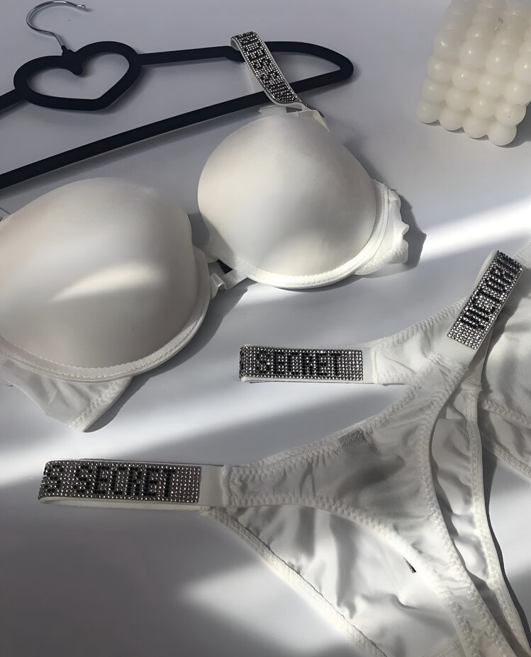 Victoria’s Secret İthal Beyaz Destekli Very Sexy Shine Takım