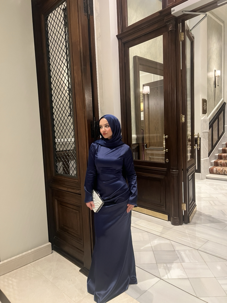 Swan Dress Lacivert Rengi