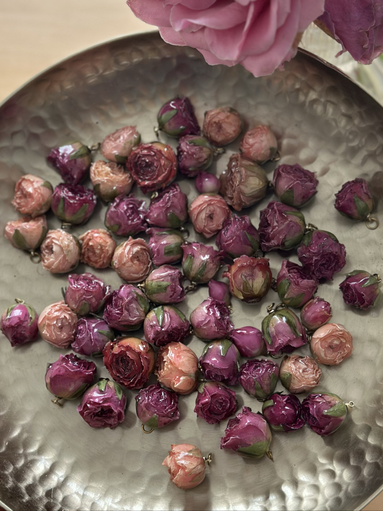 Gerçek Gül Charm 