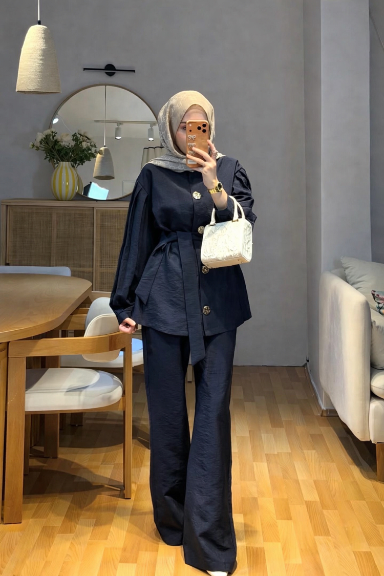 Layla Lacivert Takım