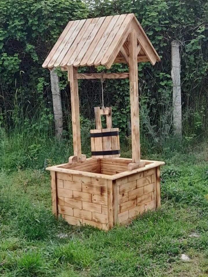 Mega ahşap kuyu