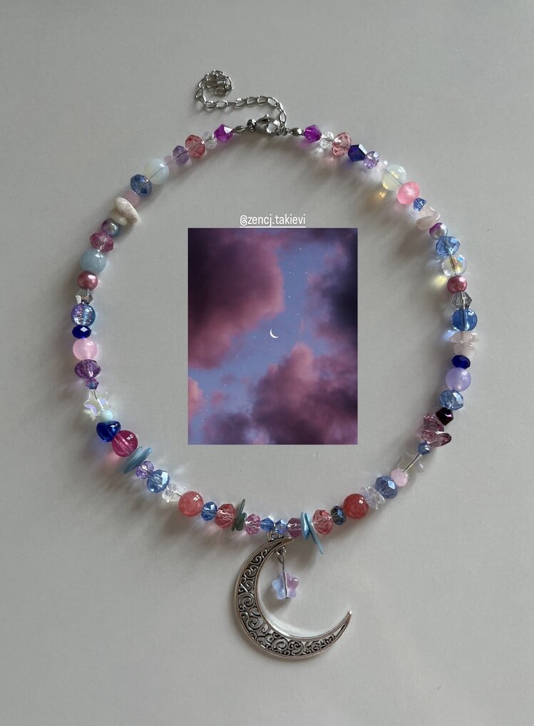 Moon Choker