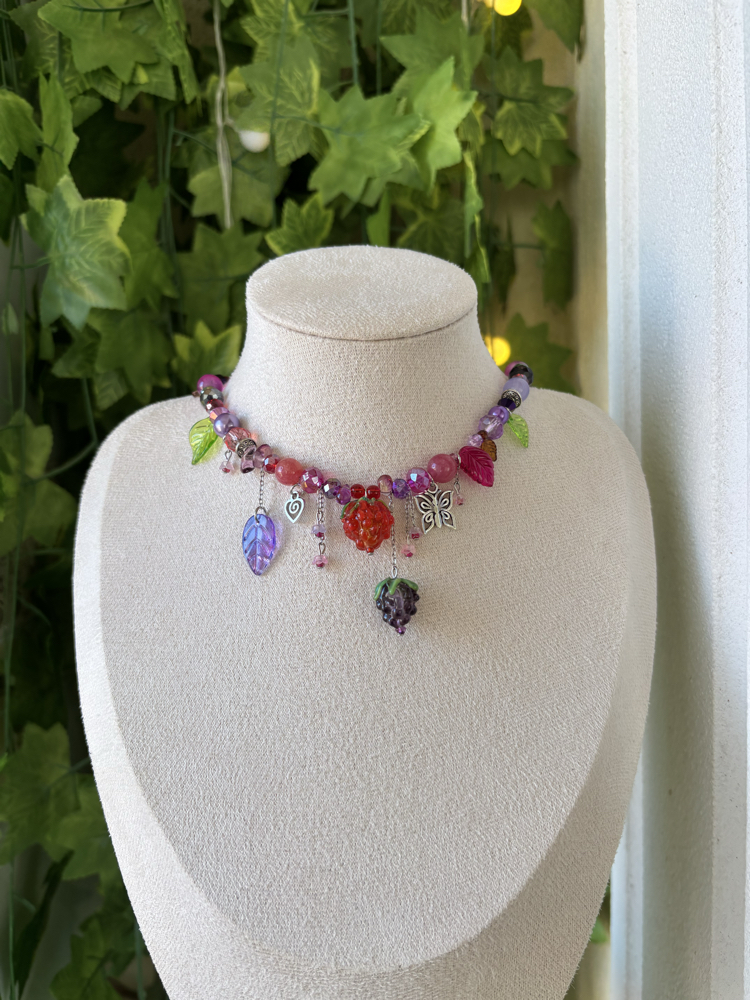 Böğürtlen Bahçesi Choker Kolye