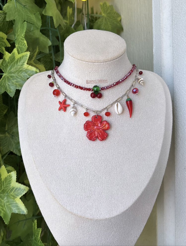 Kırmızı Hibiskus Choker Kolye