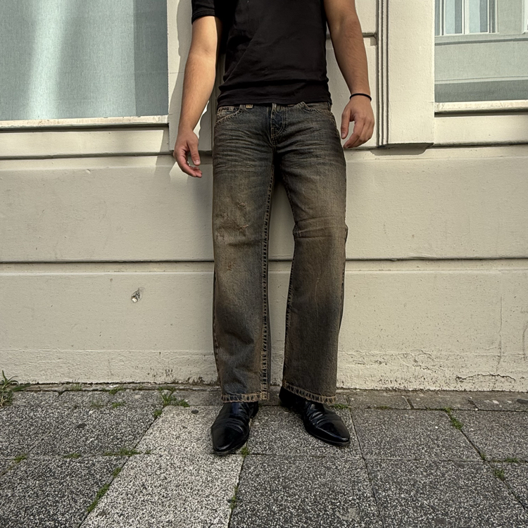 Dust Washed Denim Low Rise Straight Fit