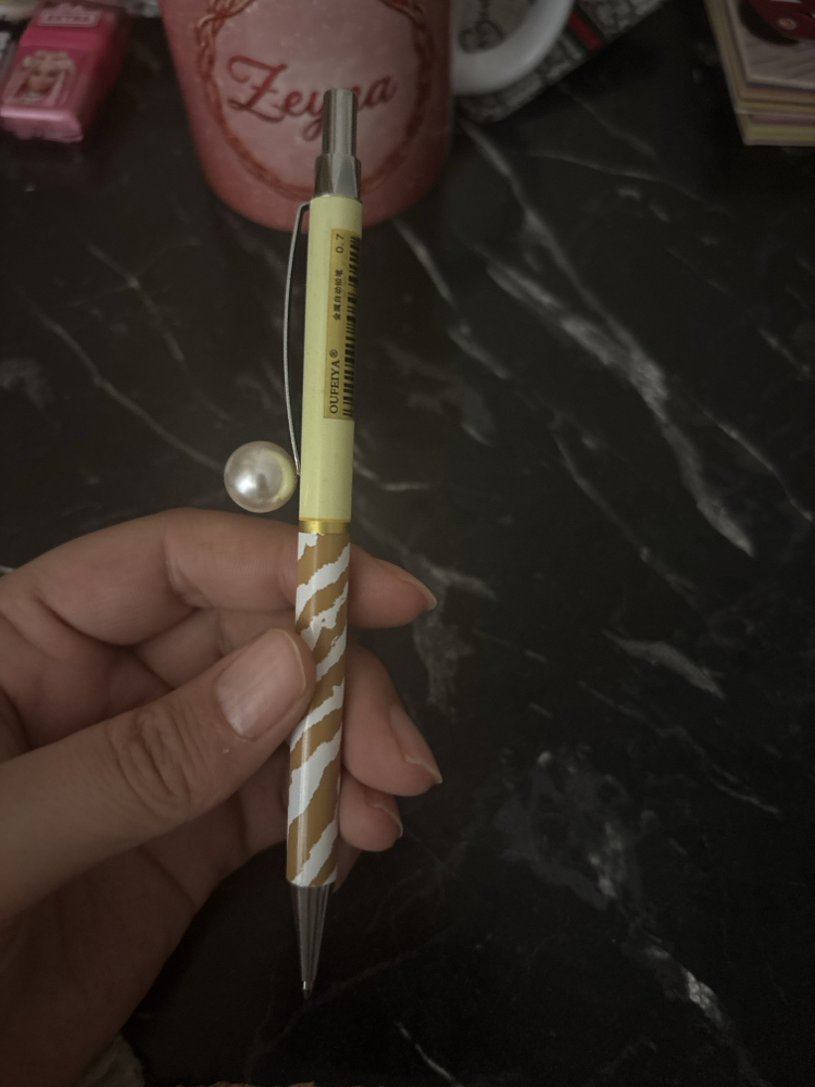 0.7 incili uçlu kalem