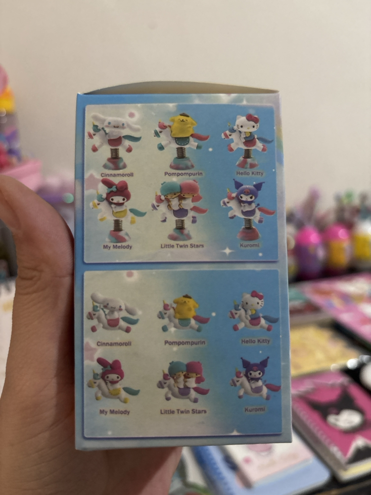 Sanrio süpriz figür kutu