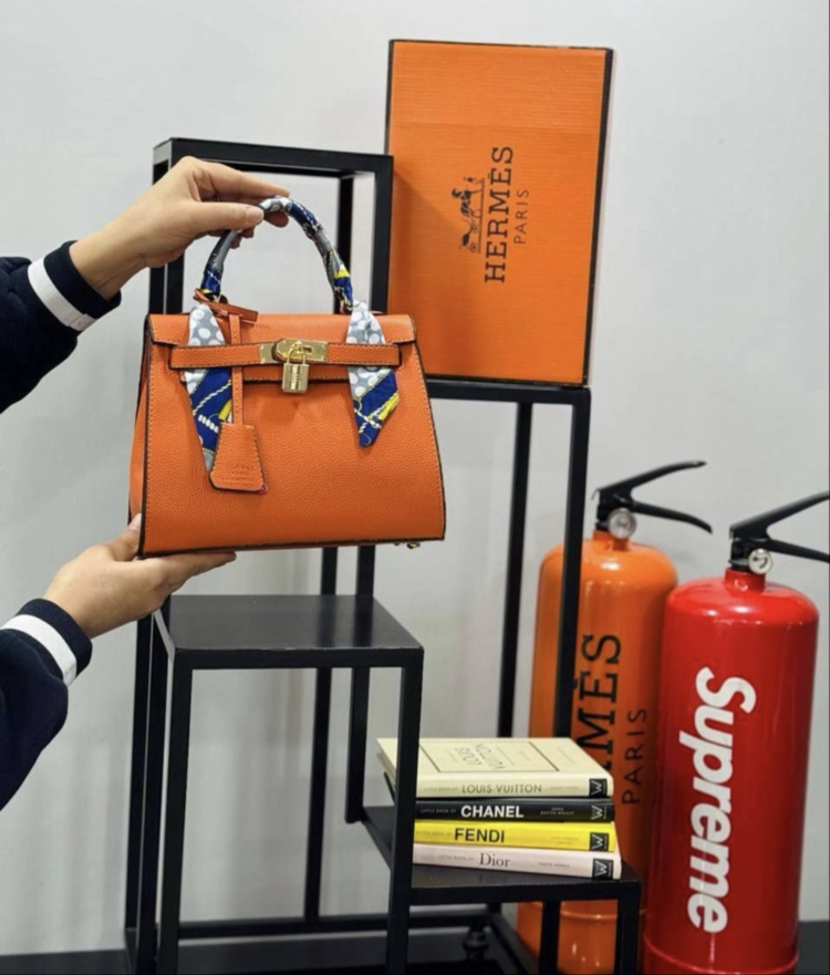 Hermes Kelly bayan kol çantası ithal