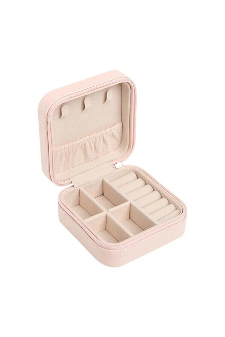Pembe takı çantası