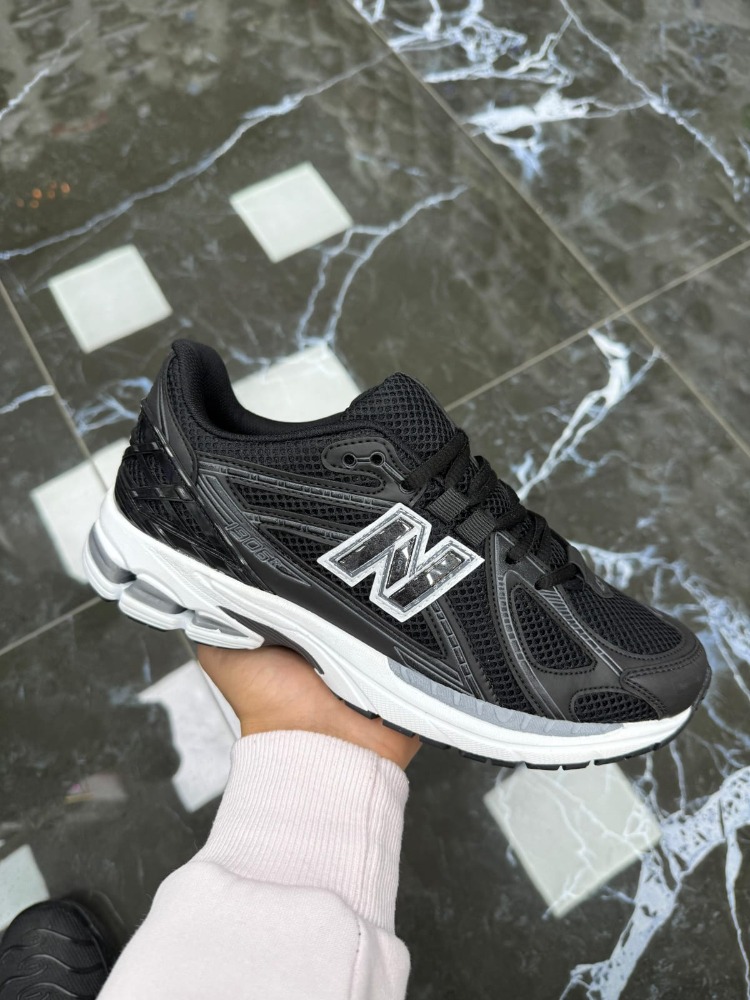 New Balance Siyah 1906 Modeli
