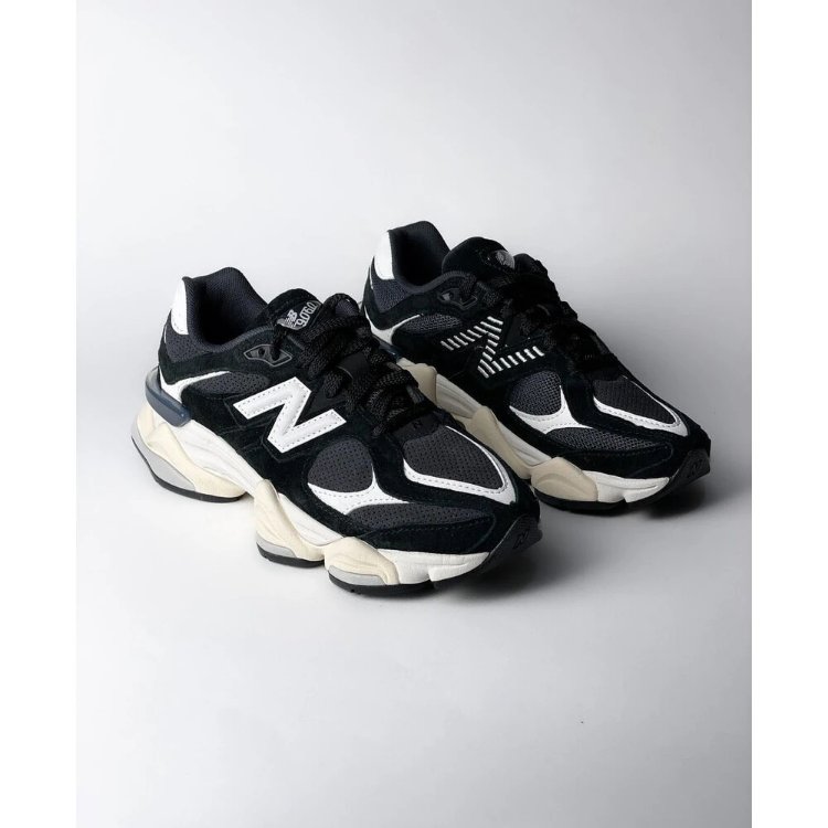 New Balance 9060 Siyah Ayakkabı