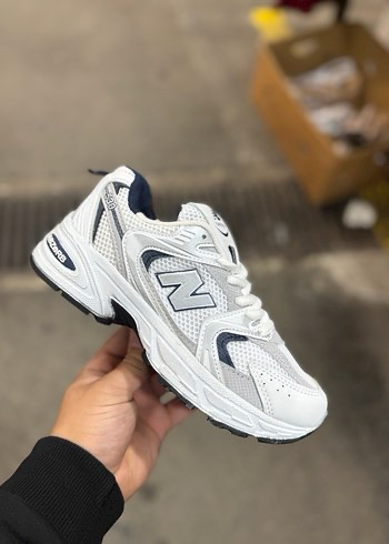 Z L A T O New balance 5030 beyaz modelimiz