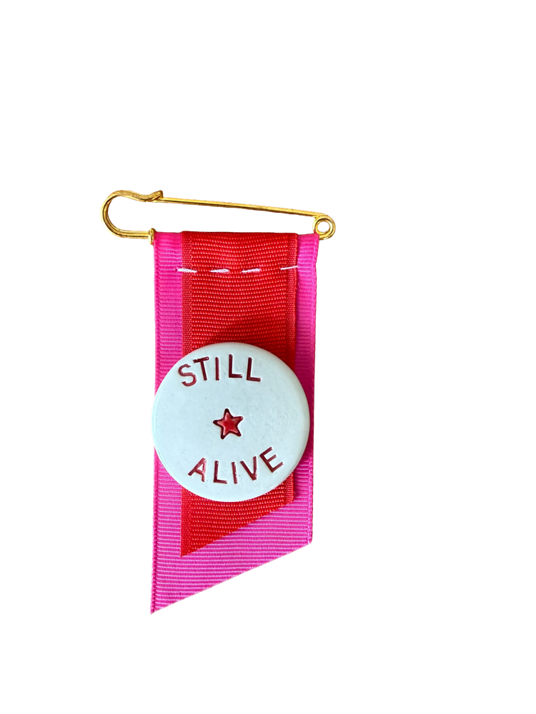"STILL ALIVE" Madalyon