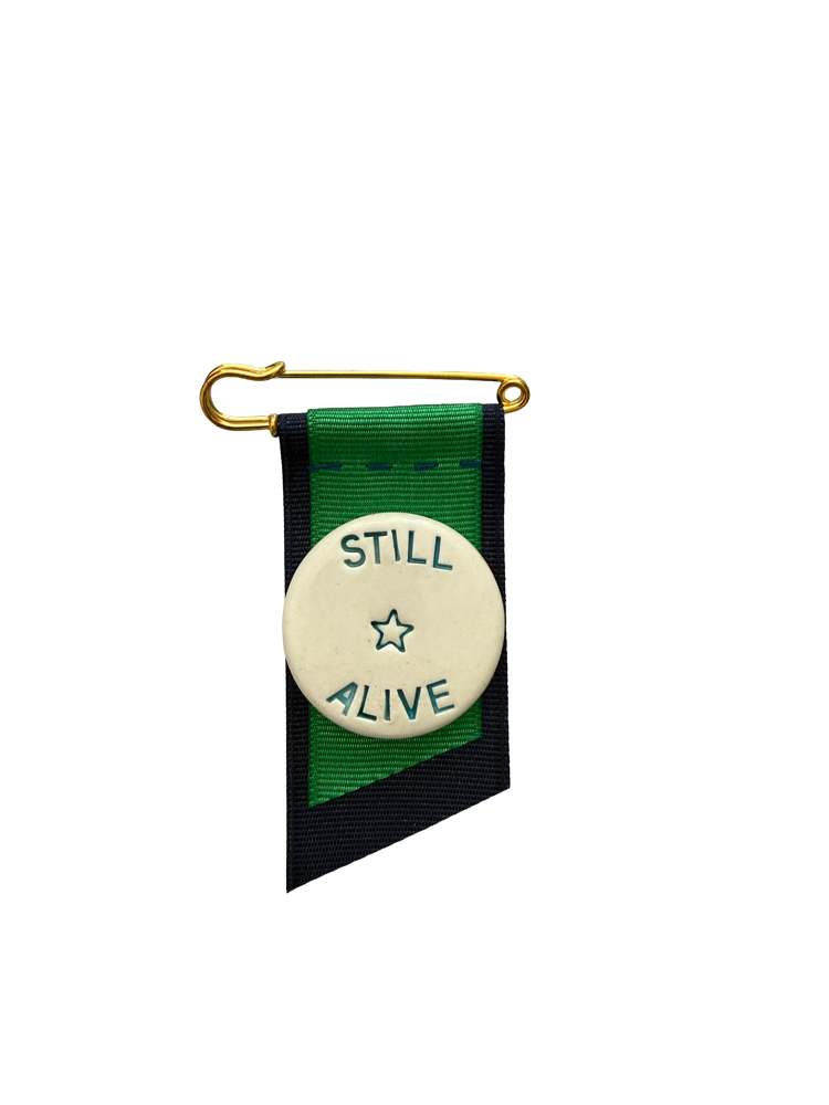 "STILL ALIVE" Madalyon