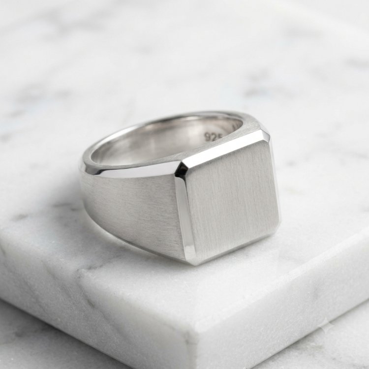 Mat Fırçalanmış Modern Kare Şövalye (Signet) Model