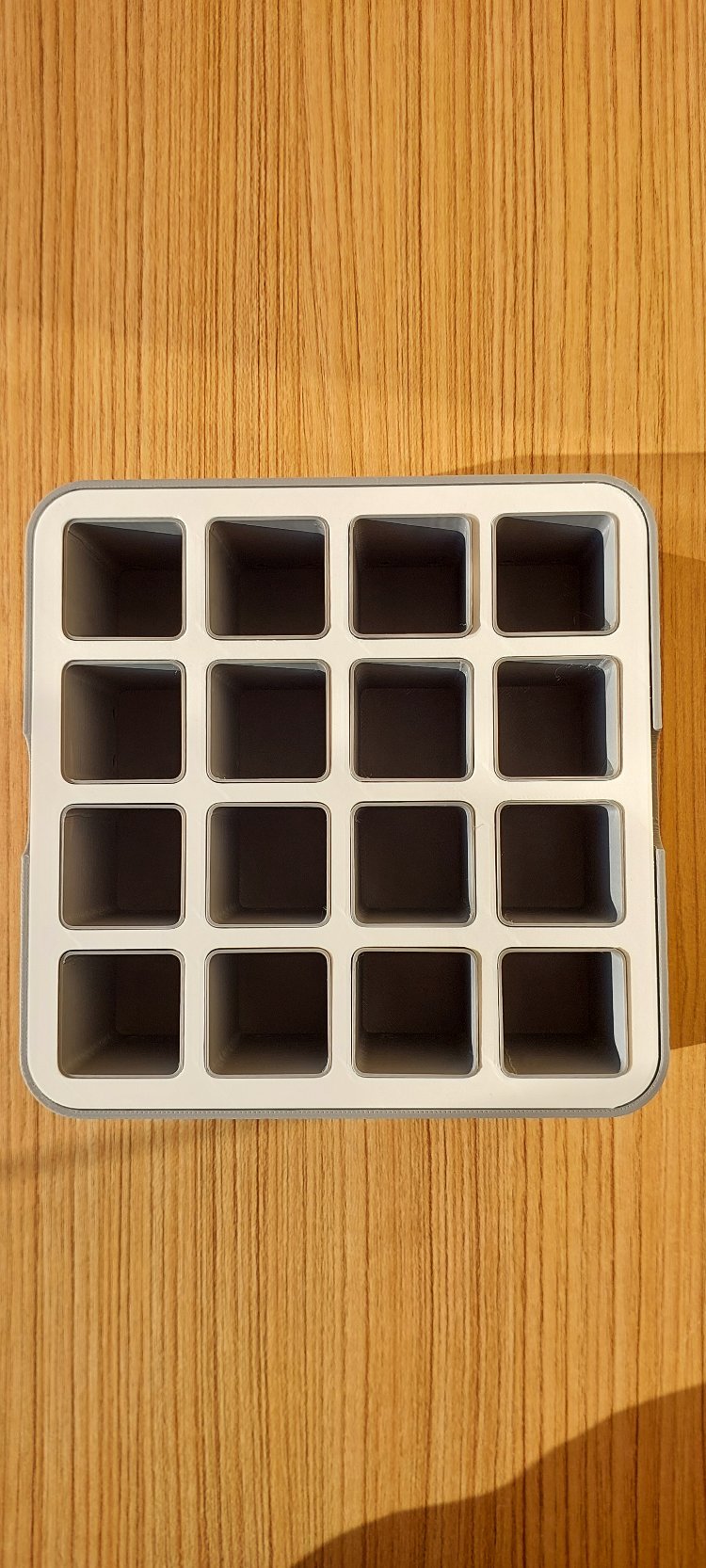 Fide kutusu (16 bölmeli)