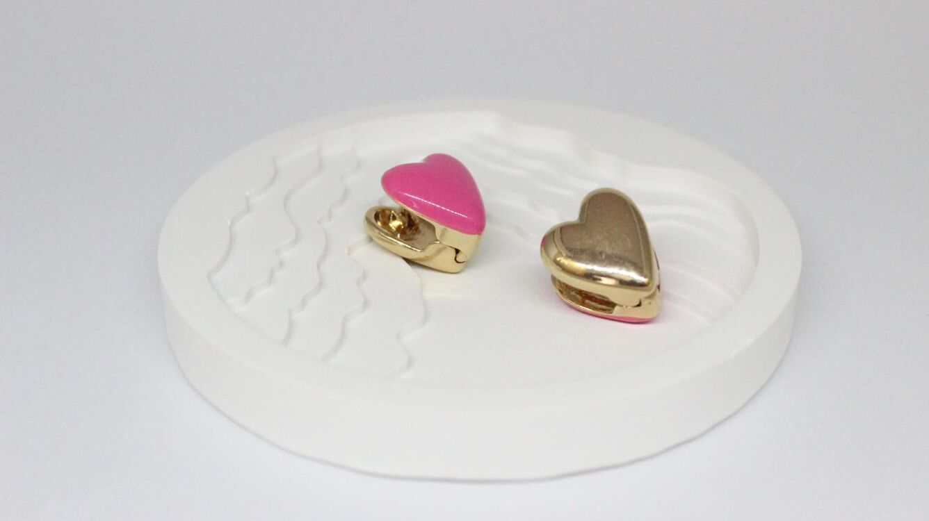 Gold Detaylı Pembe Minik Kalp Küpe