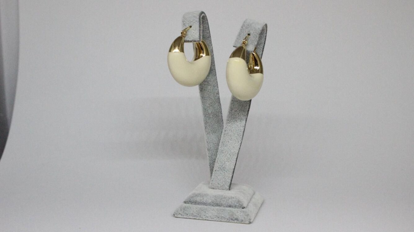 Gold Detaylı Bej Tombul Halka Küpe