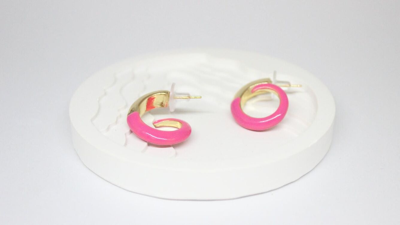 Gold Detaylı Pembe Helezon Küpe