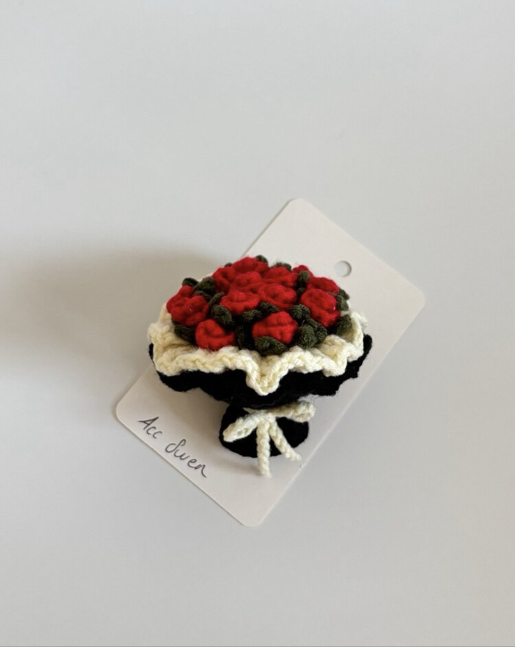 Mini örgü gül buketi anahtarlık
