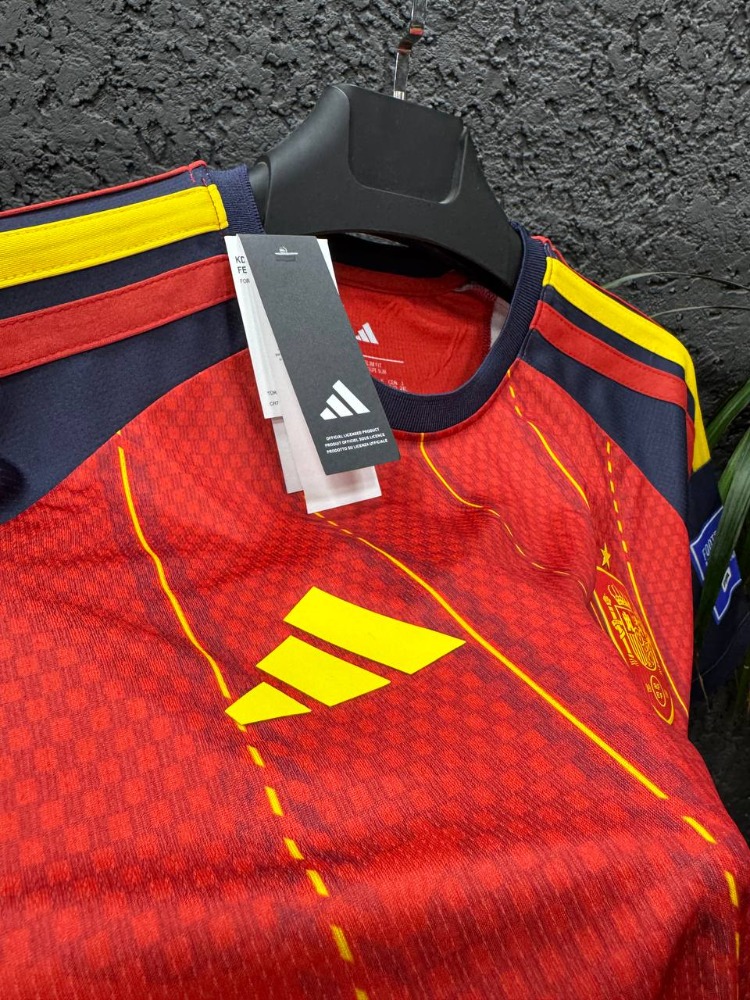 Spain Special Edition: "Lamine Yamal 19" İç Saha Konsept Forma
