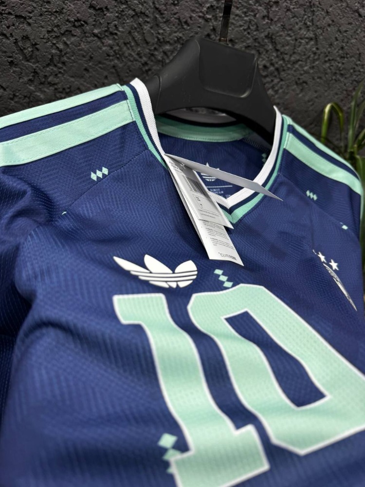 Germany Special Edition: "Deep Navy & Mint" Konsept Forma