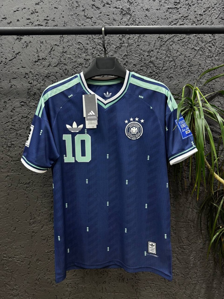Germany Special Edition: "Deep Navy & Mint" Konsept Forma