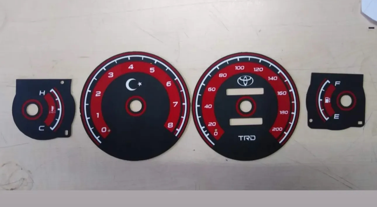Kadran Kartı Toyota Kalın Yazılı Kırımızı renk