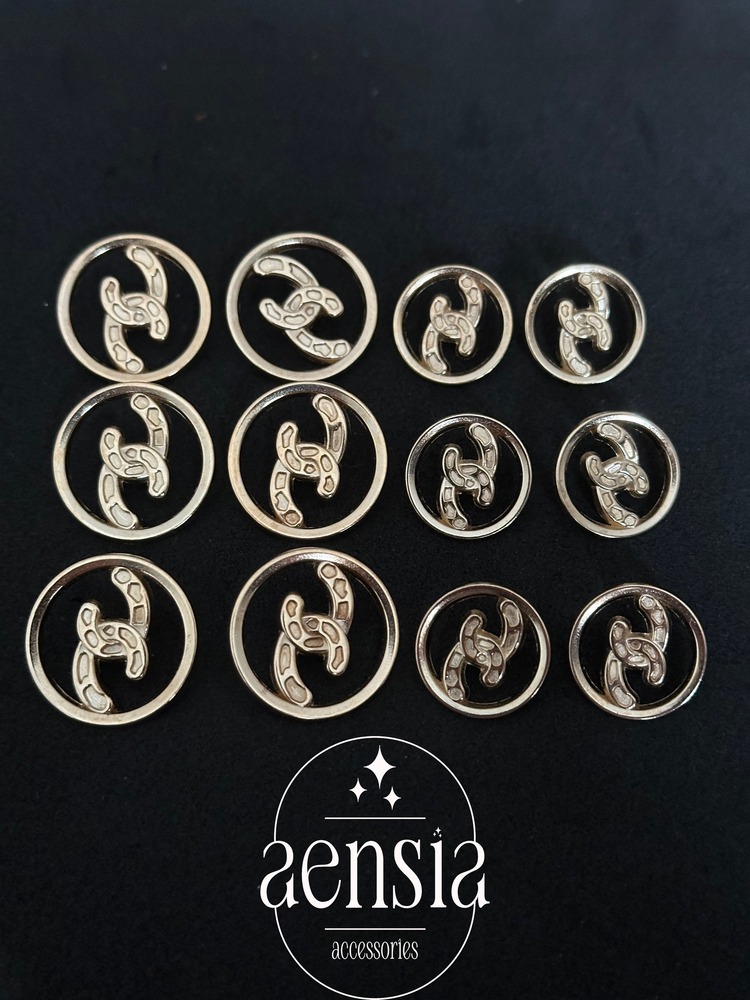 Boşluklu Ortası Yarım Zincir Model Metal Düğme Seti - 12li Paket (6 Büyük + 6 Küçük)