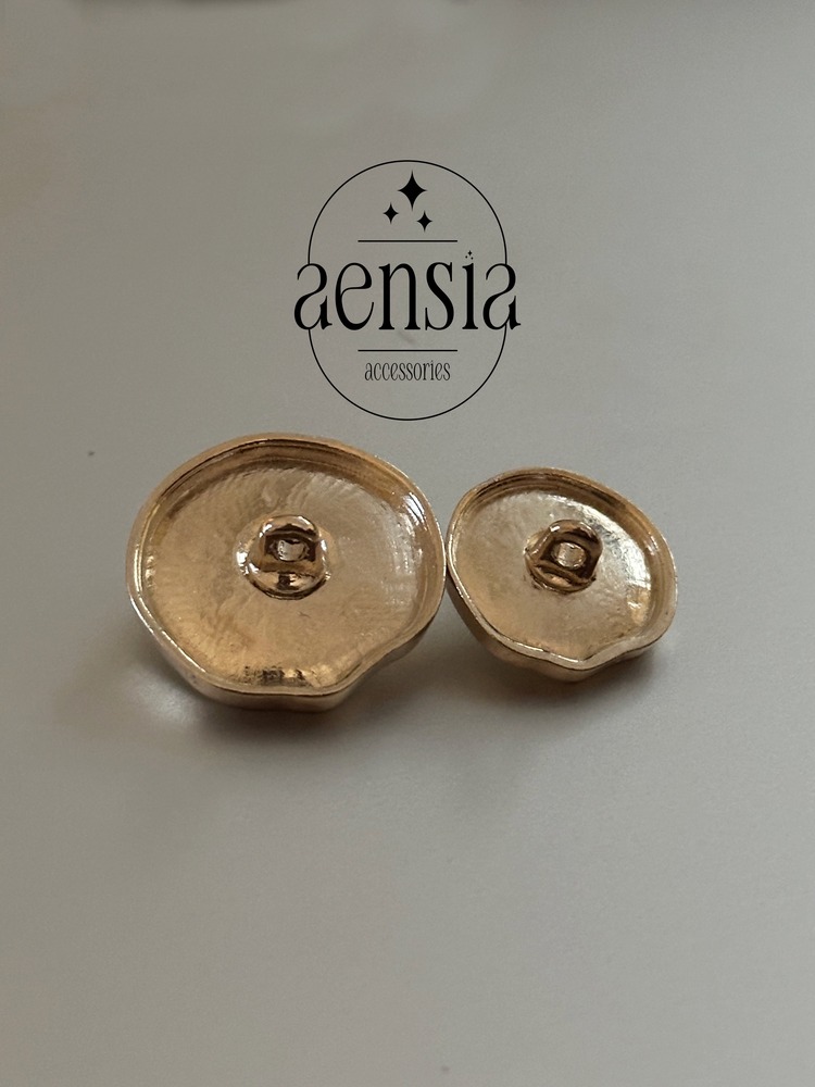 Gold Altın Ortası İncili İstiridye Model Metal Düğme Seti - 12li Paket (6 Büyük+6 Küçük)