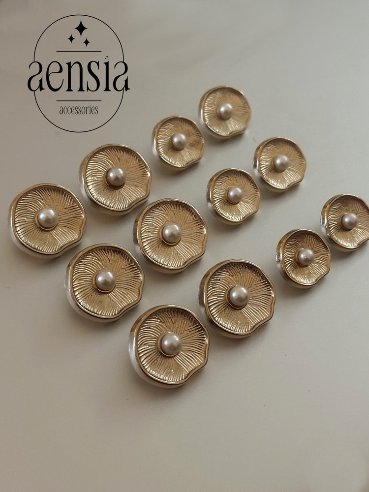 Gold Altın Ortası İncili İstiridye Model Metal Düğme Seti - 12li Paket (6 Büyük+6 Küçük)