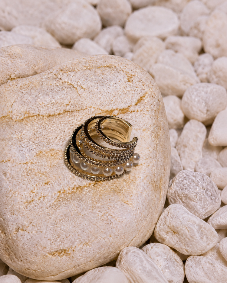 İnci Detaylı Gold Earcuff