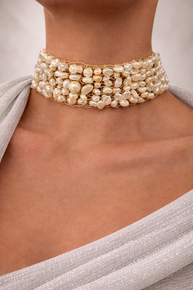 İncili Choker