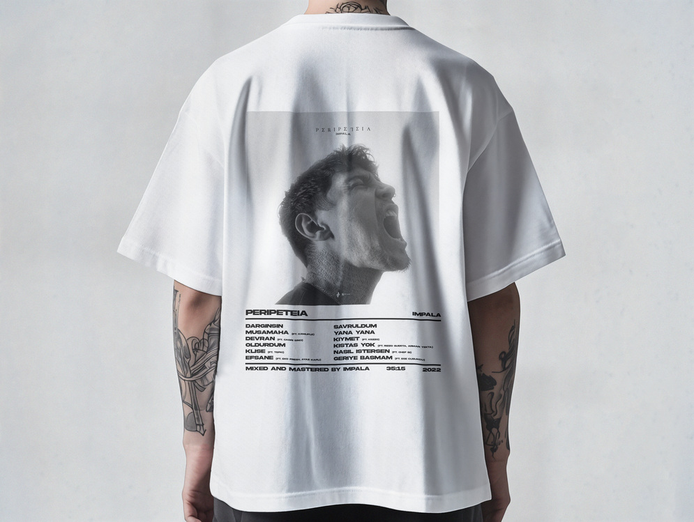 İmpala Collection | PERIPETEIA - Unisex/Oversize Tişört (Siyah/Beyaz)