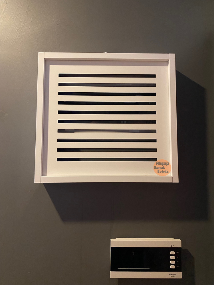 SÜRGÜLÜ ELEKTRİK PANO DUVAR DÜZENLEYİCİ DÜZ ÇİZGİ MODEL BEYAZ