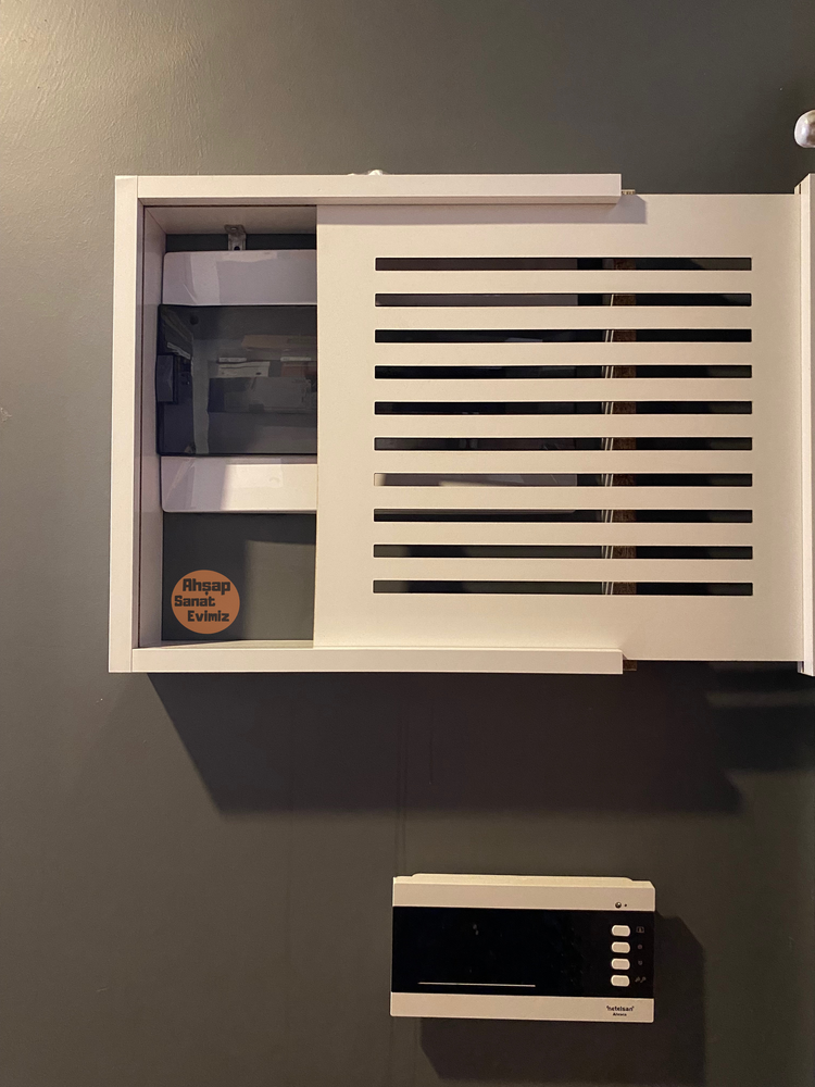SÜRGÜLÜ ELEKTRİK PANO DUVAR DÜZENLEYİCİ DÜZ ÇİZGİ MODEL BEYAZ