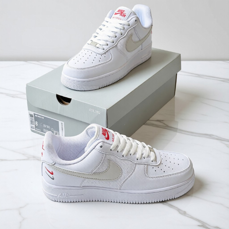 Nike Nıke Erkek Aır Force 1'07 Swoosh