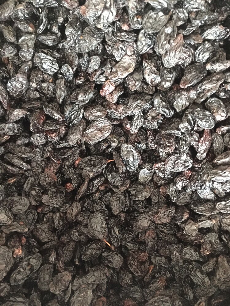 Siyah Çekirdekli Üzüm 1 KG