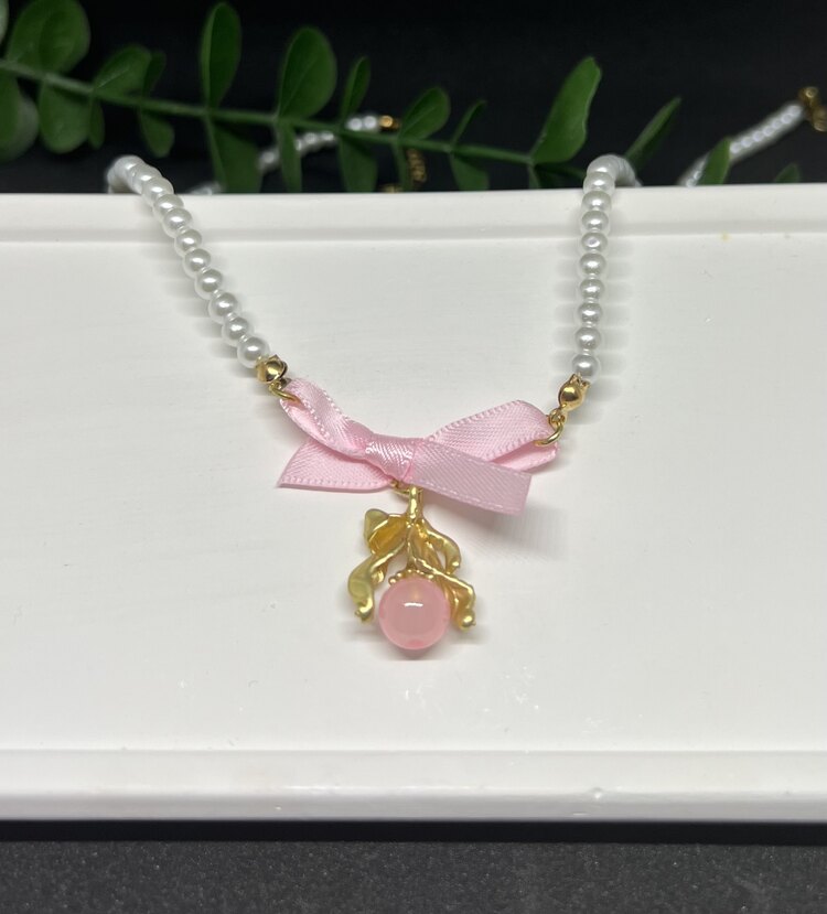 Pembe Kurdeleli İnci Kolyemiz