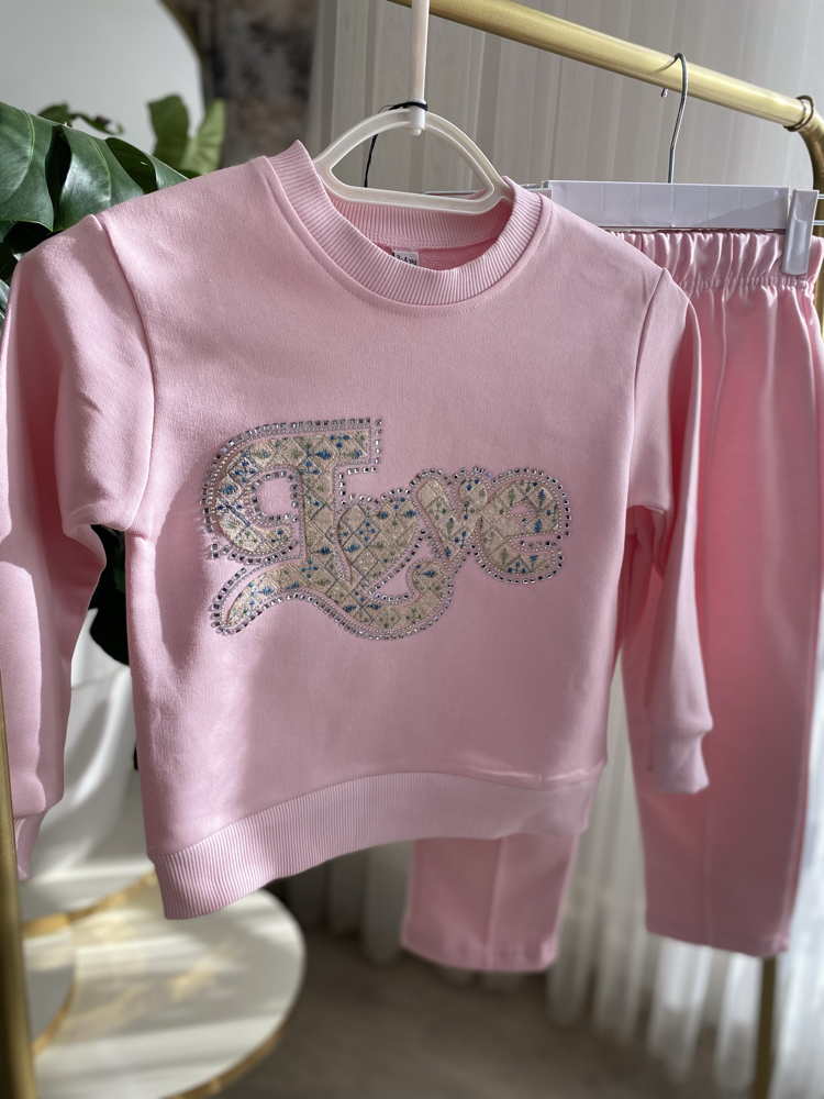Pembe Love Motifli Takım