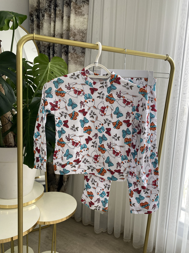 Kız Çocuk Kelebek Desenli Pijama Takımı