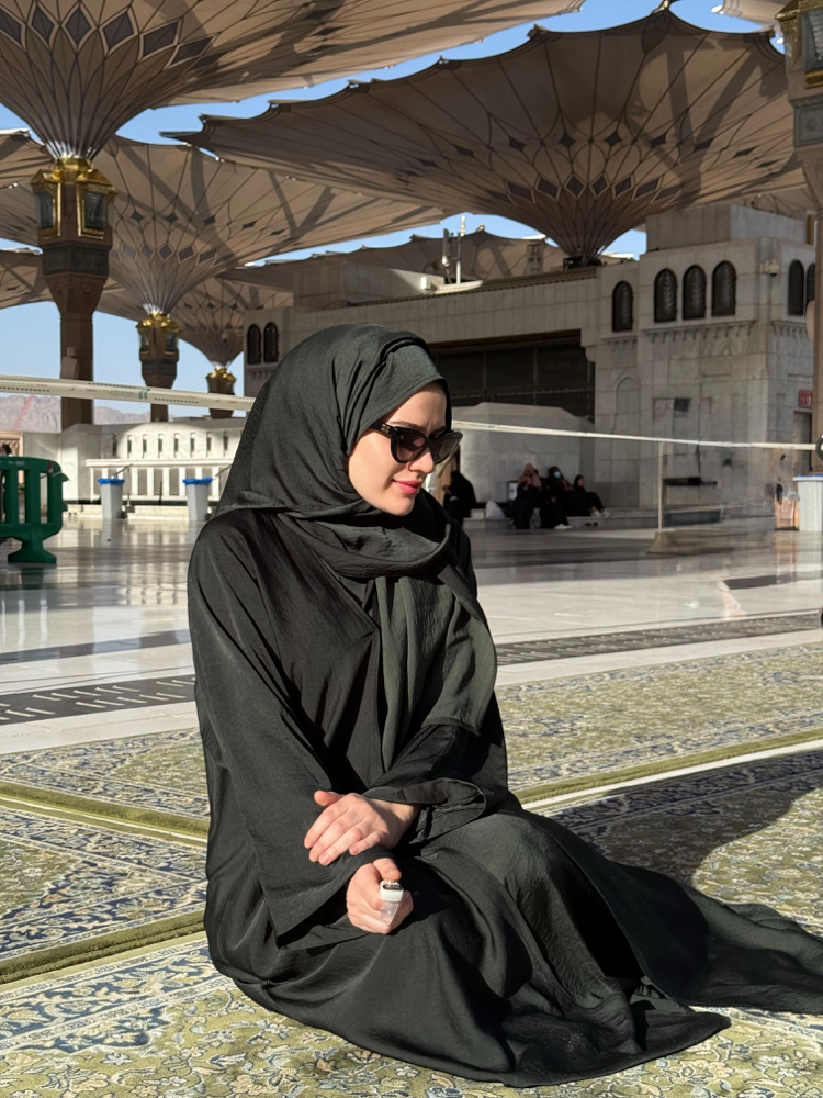 Arabian Abaya