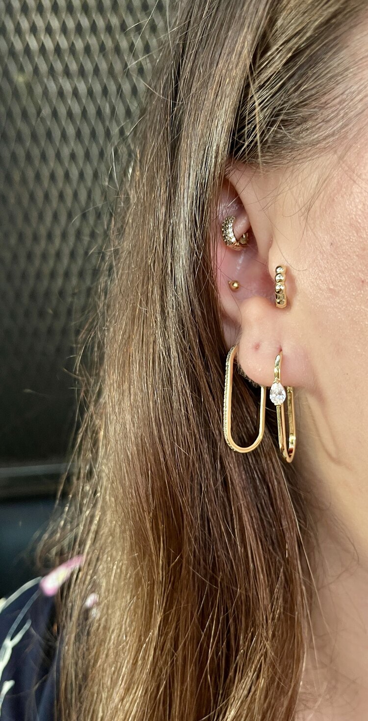 Xuping Zirkon Taşlı Gold Küpe