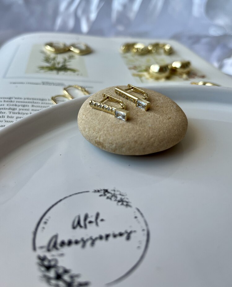 Xuping Zirkon Taş Gold Küpe