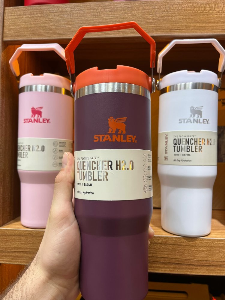 Stanley Quencher H2.0 900 ML Üstten Tutmalı Termos