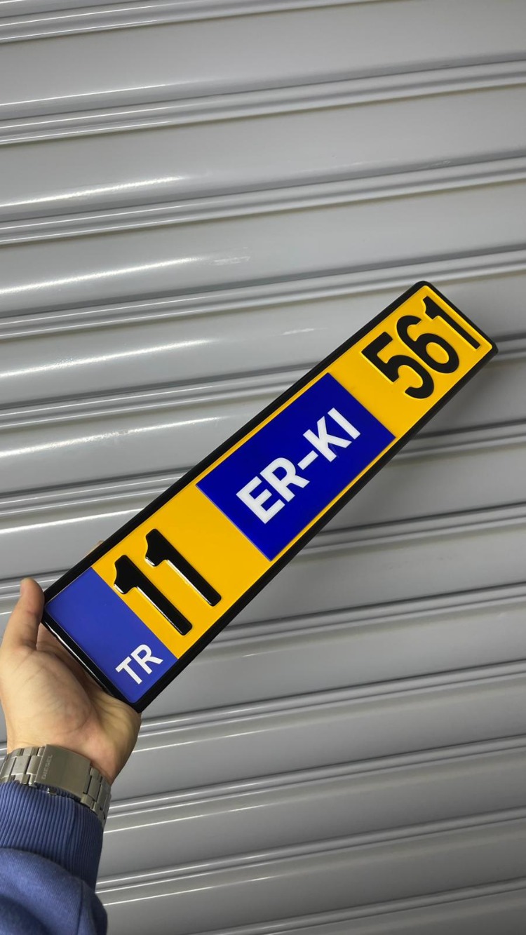 ZEMİN SARI MAVİ TR ORTASI MAVİ DEKOR PLAKA