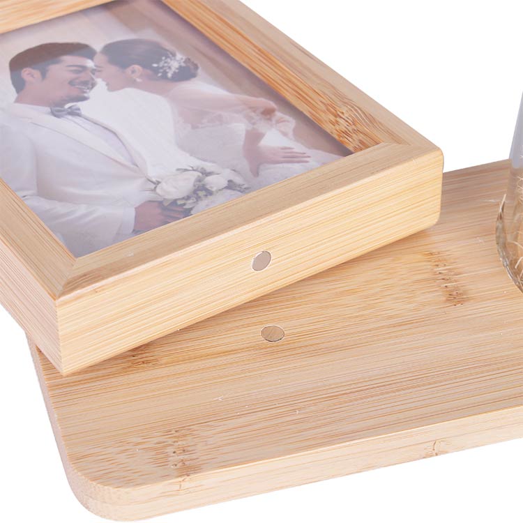 Fotoğraf Çerçevesi - LED'li Ahşap Çerçeve Güllü Cam Fanus